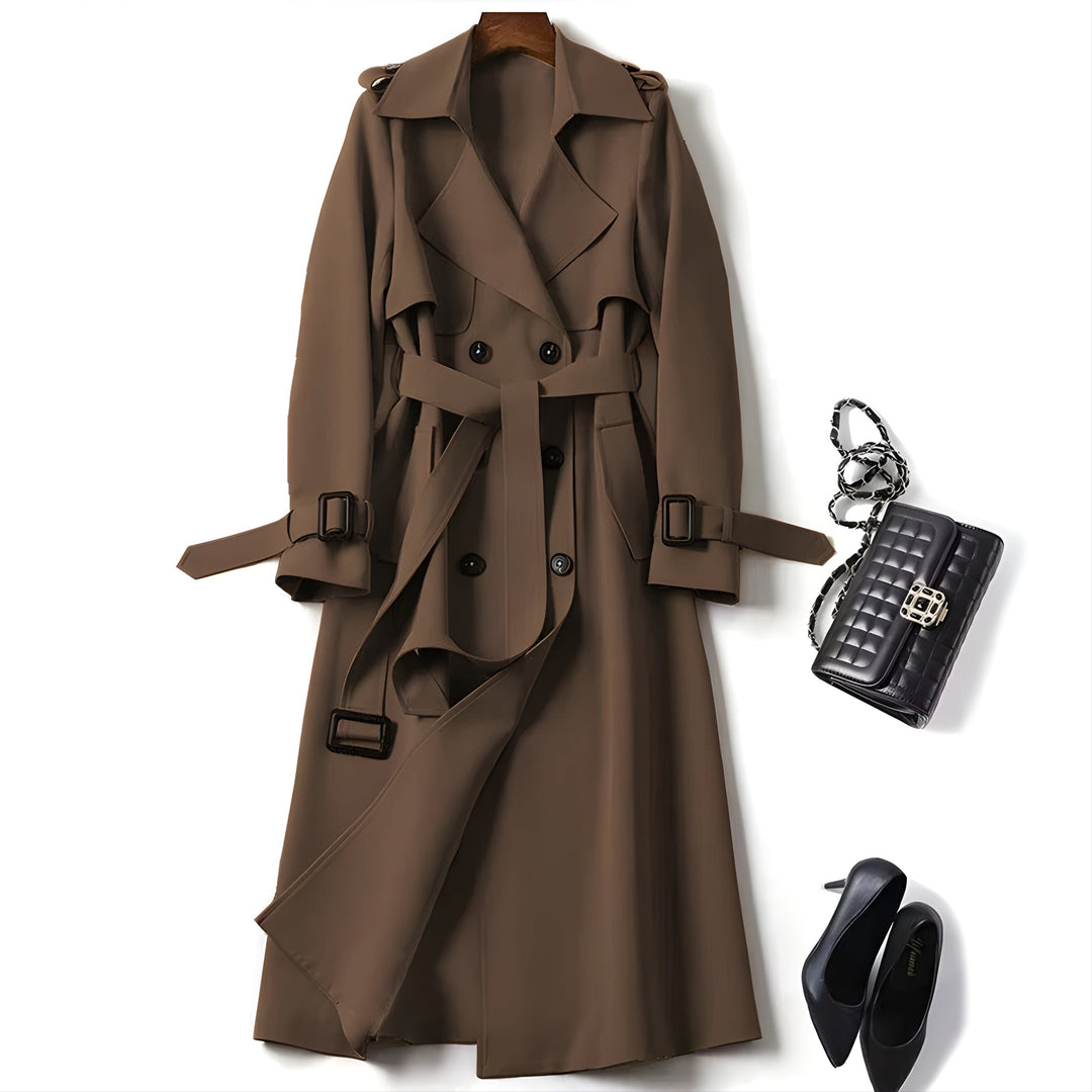 Rome | Elegant and fashionable trench coat